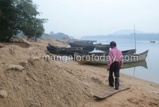 sand mining at Pavoor 1